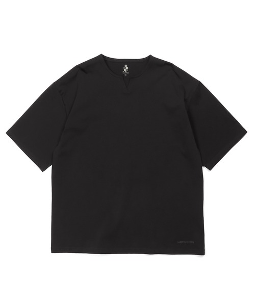 The DUFFER of ST.GEORGE(ザダファーオブセントジョージ)の「SILICON BIO KEY NECK S/SL TEE:シリコンバイオ加工 シルキータッチ キーネックTシャツ(Tシャツ/カットソー・メンズ・チャコールグレー/ブラック/ホワイト・X-LARGE/SMALL/LARGE/MEDIUM)」の13枚目の写真