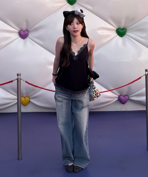 SENEE(セニー)の「satin lace cami tops(サテンレースキャミトップス)(キャミソール・レディース・ブラック/アイボリー・FREE)」の6枚目の写真