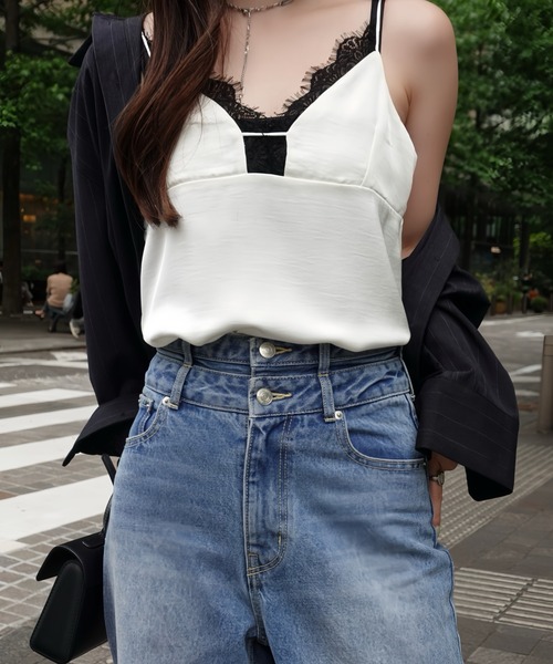 SENEE(セニー)の「satin lace cami tops(サテンレースキャミトップス)(キャミソール・レディース・ブラック/アイボリー・FREE)」の17枚目の写真