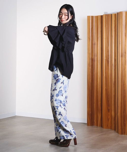 ROSE BUD（ローズバッド）の「FRILL TEE（Tシャツ/カットソー・レディース・オレンジ/ホワイト/ブラック・ONE SIZE）」の17枚目の写真
