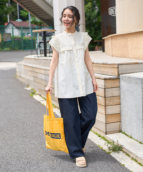 FREAK'S STORE(フリークスストア)の「スクエアスタンド フリルブラウス/フレンチスリーブブラウス(シャツ/ブラウス・レディース・ブラック/オフホワイト/チャコールグレー・フリ-)」の7枚目の写真