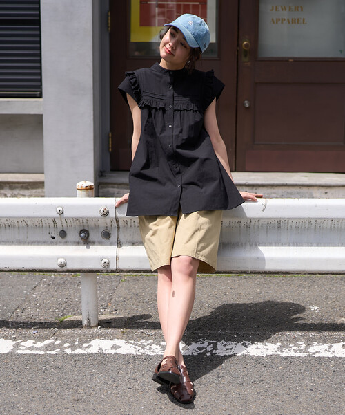 FREAK'S STORE(フリークスストア)の「スクエアスタンド フリルブラウス/フレンチスリーブブラウス(シャツ/ブラウス・レディース・ブラック/オフホワイト/チャコールグレー・フリ-)」の19枚目の写真