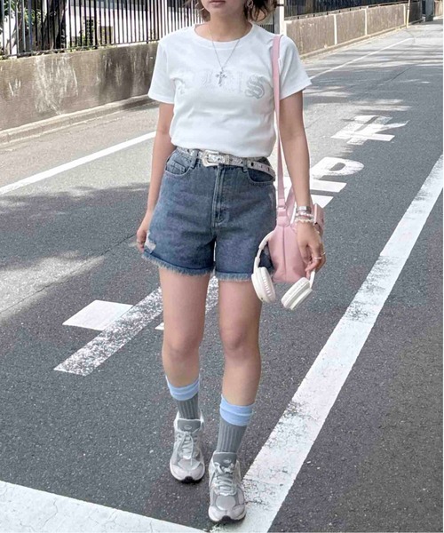 AS KNOW AS plus(アズノゥアズプラス)の「〇ラインストーンブランドロゴ ちびTシャツ(Tシャツ/カットソー・レディース・オフホワイト/ブラック・FREE)」の13枚目の写真