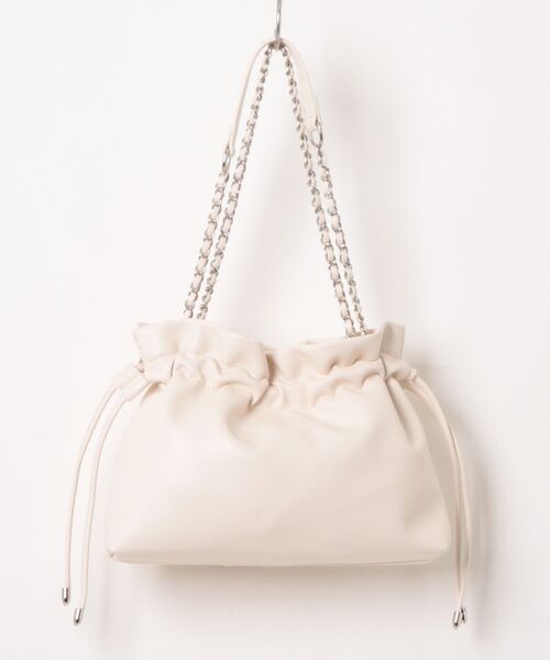 Chiina(チーナ)の「Chiina / 【ミニポーチ付】スタッズ巾着デザインショルダーバッグ(ショルダーバッグ・レディース・ブラック/ブラウン/ライトパープル/ホワイト/ライトブルー・FREE)」の13枚目の写真