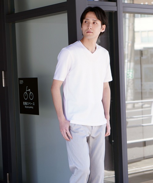 HIDEAWAYS NICOLE（ハイダウェイニコル）の「【HIDEAWAYS BLACK】矢羽根リンクスジャカードＶネック半袖プルオーバー（Tシャツ/カットソー・メンズ・ボルドー/ブルー/ブラック/ホワイト・M/XL/L）」の5枚目の写真