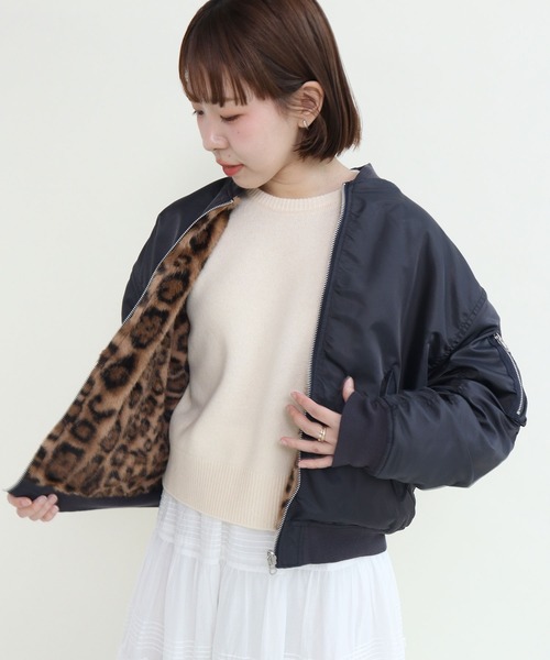 CHILD WOMAN(チャイルドウーマン)の「Nyツイル ひょう柄ファー リバーシブルMA-1(MA-1・レディース・カーキ/ネイビー・FREE)」の1枚目の写真