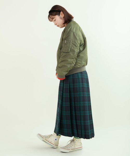 CHILD WOMAN(チャイルドウーマン)の「Nyツイル ひょう柄ファー リバーシブルMA-1(MA-1・レディース・カーキ/ネイビー・FREE)」の9枚目の写真