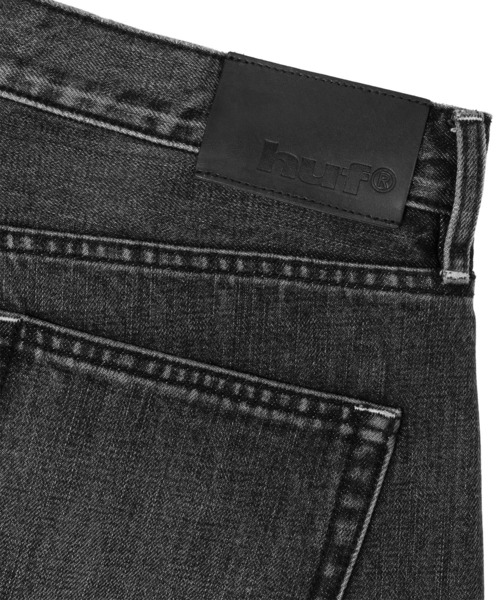 HUF(ハフ)の「EXPRESSION WASHED DENIM BAGGY SHORT(デニムパンツ・メンズ・ライトインディゴブルー/ブラック・28/30/32/34)」の5枚目の写真