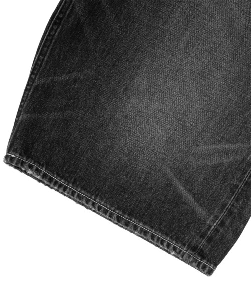 HUF(ハフ)の「EXPRESSION WASHED DENIM BAGGY SHORT(デニムパンツ・メンズ・ライトインディゴブルー/ブラック・28/30/32/34)」の6枚目の写真