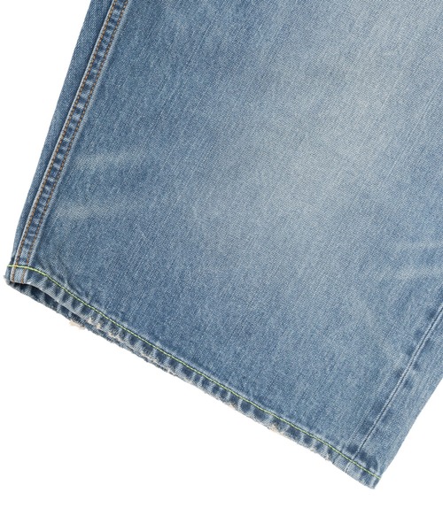 HUF(ハフ)の「EXPRESSION WASHED DENIM BAGGY SHORT(デニムパンツ・メンズ・ライトインディゴブルー/ブラック・28/30/32/34)」の9枚目の写真