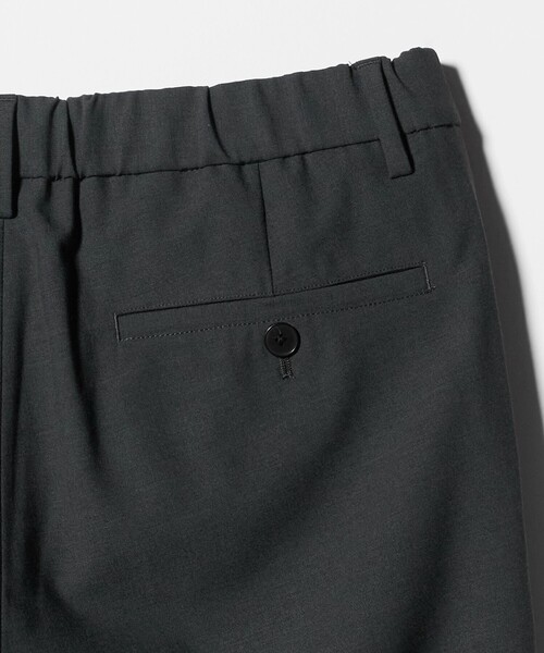 BEAUTY&YOUTH UNITED ARROWS（ビューティーアンドユースユナイテッドアローズ）の「クール トロ イージー スラックス NO.5 接触冷感 ストレッチ（スラックス・メンズ・ダークグレー/ブラック/ナチュラル・L/M/S/XL）」の18枚目の写真