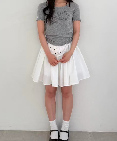 hugi(ハギ)の「STAR MOTIF SLEEVE TOPS / スターモチーフスリーブトップス(Tシャツ/カットソー・レディース・グレー/ホワイト・FREE)」の8枚目の写真