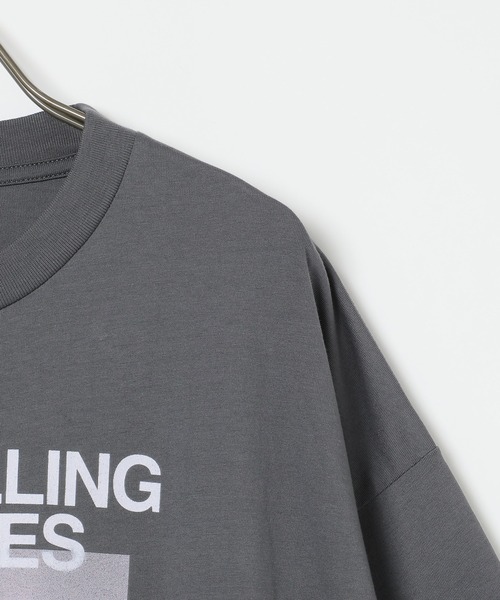GEORGE'S(ジョージズ)の「PHOTO LOGOプリントシャツ(Tシャツ/カットソー・メンズ・オフホワイト/グレー・MEDIUM/LARGE)」の5枚目の写真