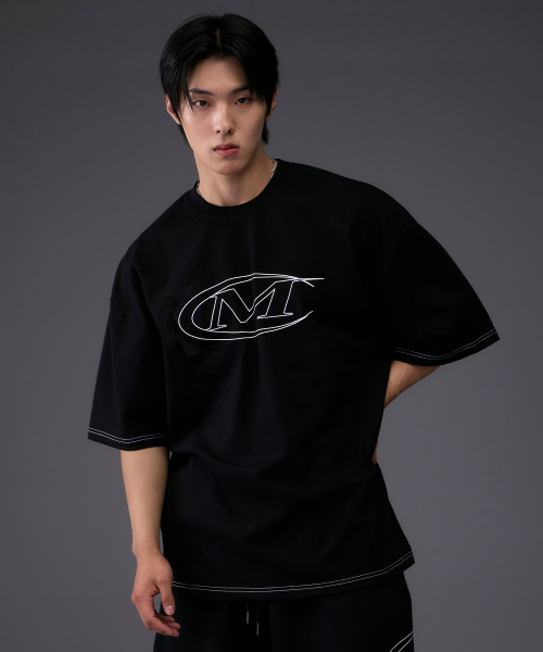 MIHAK(ミハク)の「ストロークロゴステッチオーバーサイズTシャツ(BLACK)(Tシャツ/カットソー・メンズ・その他・1/3/2)」の3枚目の写真