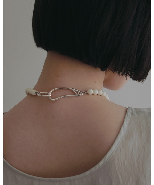 anuke（アンヌーク）の「Mini Ball Necklace（ネックレス・レディース・アイボリー/ブラック/レッド・FREE）」の17枚目の写真