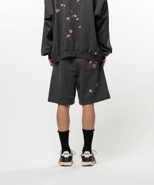 Maison MIHARA YASUHIRO（メゾンミハラヤスヒロ）の「Kids Sticker Printed Sweat Shorts（その他パンツ・メンズ・ブラック・44）」の4枚目の写真