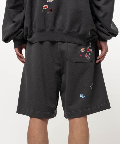 Maison MIHARA YASUHIRO（メゾンミハラヤスヒロ）の「Kids Sticker Printed Sweat Shorts（その他パンツ・メンズ・ブラック・44）」の6枚目の写真