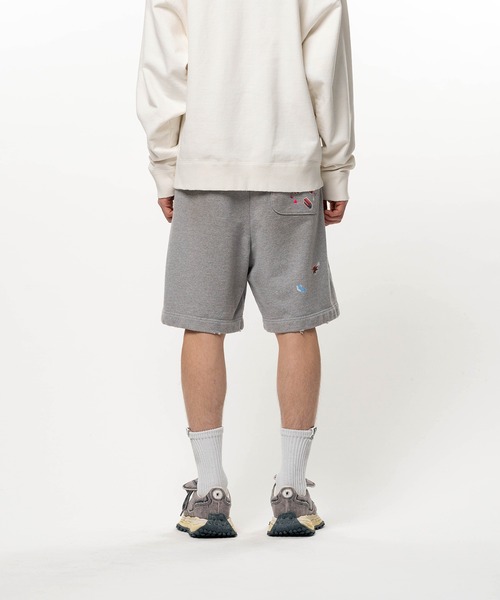 Maison MIHARA YASUHIRO（メゾンミハラヤスヒロ）の「Kids Sticker Printed Sweat Shorts（その他パンツ・メンズ・ブラック・44）」の9枚目の写真