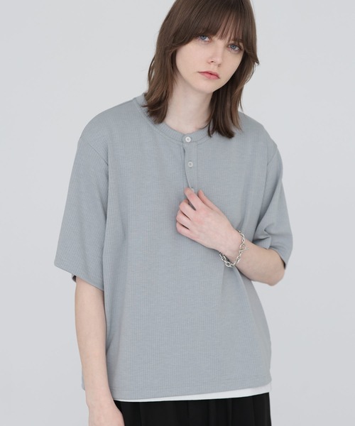 SOCCE(ソーシー)の「ドレープリブヘンリーネックハーフスリーブカットソー(Tシャツ/カットソー・メンズ・ブラック/ライトグレー/ネイビー・L/M/S/XL)」の6枚目の写真