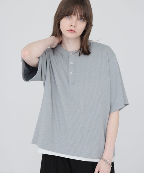 SOCCE(ソーシー)の「ドレープリブヘンリーネックハーフスリーブカットソー(Tシャツ/カットソー・メンズ・ブラック/ライトグレー/ネイビー・L/M/S/XL)」の7枚目の写真