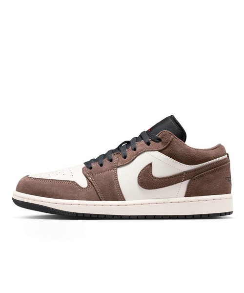 JORDAN BRAND(ジョーダンブランド)の「AIR JORDAN 1 LOW 553558-200(スニーカー・メンズ・ベージュ・26.5cm/25.5cm/29.0cm/28.0cm/27.0cm/26.0cm/25.0cm/28.5cm/27.5cm)」の7枚目の写真