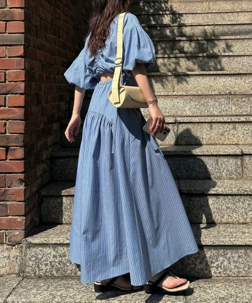 WILLFULLY(ウィルフリー)の「back open balloon sleeve drawstring OP(ワンピース・レディース・レッド/ブルー/ブラック・FREE)」の16枚目の写真