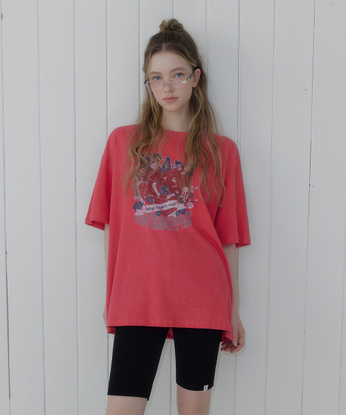 TWEE(トゥウィー)の「アッサムピグメントプリンティングオーバーサイズ半袖Tシャツ(Tシャツ/カットソー・レディース・レッド/チャコールグレー/Cream・FREE)」の9枚目の写真