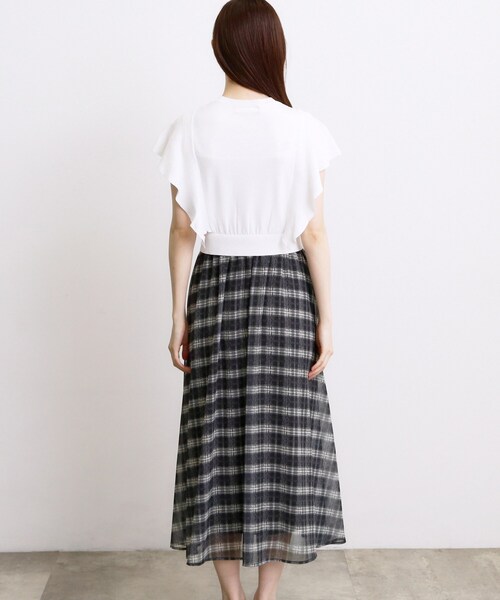 grove(グローブ)の「【低身長さんも選べる着丈・洗濯機◎】1枚で華やか 肩フリルニットドッキングワンピース(ワンピース・レディース・オフホワイト/ブラック/ライトグレー・02/11/05/03/12/04/01)」の18枚目の写真
