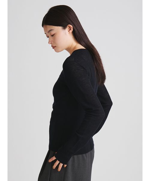 MIESROHE(ミースロエ)の「ウール100 シアーRIBラウンドネックニット(ニット/セーター・レディース・ワインレッド/グリーン/オフホワイト/ダークネイビー・F)」の15枚目の写真