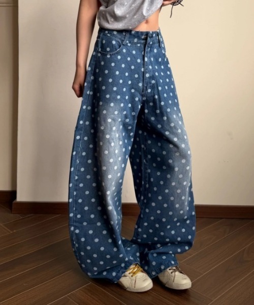 Vipoa(ヴィポア)の「Wide dot print denim(デニムパンツ・レディース・ブルー・MEDIUM/LARGE)」の12枚目の写真