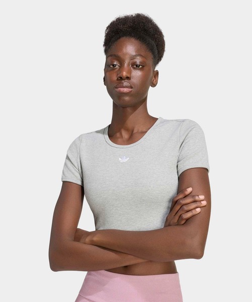 adidas(アディダス)の「エッセンシャルリブTシャツ / ESSENTIALS RIB TEE / アディダスオリジナルス adidas Originals(Tシャツ/カットソー・レディース・グレー・LARGE/XX-LARGE/MEDIUM/SMALL/X-LARGE/X-SMALL)」の3枚目の写真