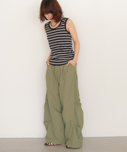 cheriella(シェリエラ)の「【cheriella】サイドタックバレルパンツ SIDE TUCK BARREL PANTS(カーゴパンツ・レディース・ブラウン/ライトカーキ/ブラック・FREE)」の14枚目の写真
