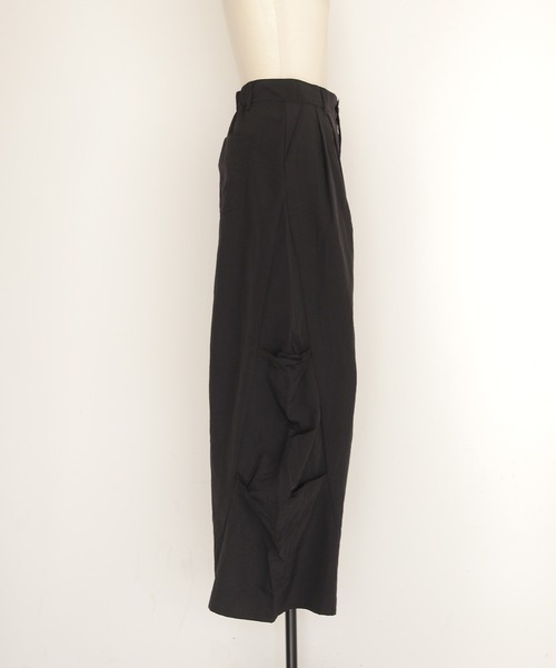 cheriella(シェリエラ)の「【cheriella】サイドタックバレルパンツ SIDE TUCK BARREL PANTS(カーゴパンツ・レディース・ブラウン/ライトカーキ/ブラック・FREE)」の18枚目の写真