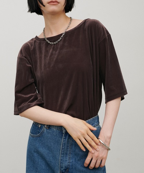 LARUTA(ラルータ)の「【LARUTA】半袖シアーとろもちベロアプルオーバー(Tシャツ/カットソー・レディース・ネイビー/ブラウン/ラベンダー/オフホワイト・FREE)」の1枚目の写真