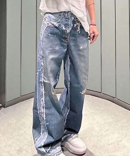 Sibra(シブラ)の「Y2Kヴィンテージ加工 ダメージ風プリントワイドデニムパンツ/ルーズシルエット(デニムパンツ・レディース・ブルー・M/L/S)」の6枚目の写真
