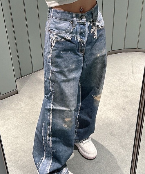 Sibra(シブラ)の「Y2Kヴィンテージ加工 ダメージ風プリントワイドデニムパンツ/ルーズシルエット(デニムパンツ・レディース・ブルー・M/L/S)」の10枚目の写真