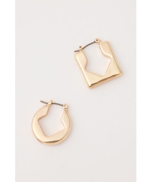 SLY(スライ)の「ASYMMETRY SHAPE P/EARRING アシンメトリーシェイプピアス(ピアス(両耳用)・レディース・シルバー/ゴールド・FREE)」の11枚目の写真