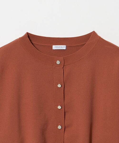 A DAY IN THE LIFE UNITED ARROWS(アデイインザライフユナイテッドアローズ)の「ヘムライン カーディガン -ウォッシャブル- <A DAY IN THE LIFE>(カーディガン/ボレロ・レディース・ダークグレー/ネイビー/オレンジ/ベージュ・FREE)」の17枚目の写真