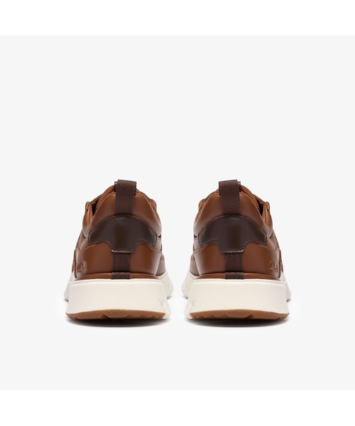 Clarks(クラークス)の「Step365 Style/ステップ365スタイル(タンレザー)(スニーカー・メンズ・タン・UK10.5/UK11/UK10/UK8.5/UK9.5/UK6/UK7/UK6.5/UK7.5/UK8/UK9)」の5枚目の写真