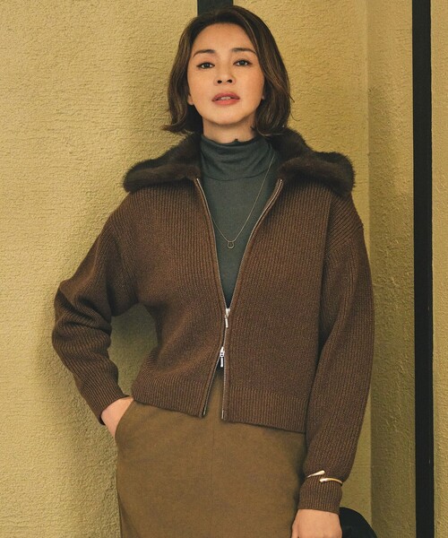 自由区(ジユウク)の「ファーコンビ ブルゾン(ブルゾン・レディース・黄土色系/グレー系・44)」の1枚目の写真
