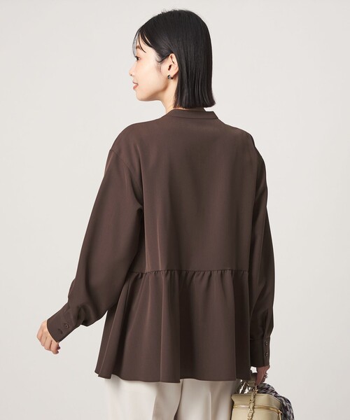 green label relaxing(グリーンレーベルリラクシング)の「ツイル ペプラム ブラウス マシンウォッシャブル ストレッチ(シャツ/ブラウス・レディース・ネイビー/ブラウン/ベージュ・FREE)」の10枚目の写真
