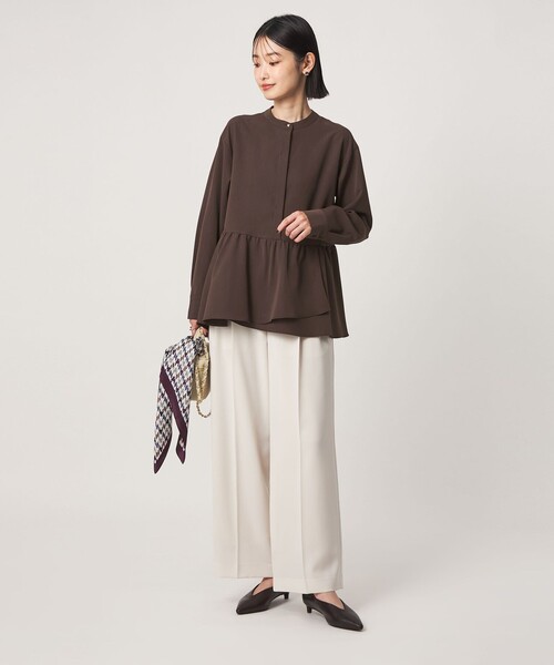 green label relaxing(グリーンレーベルリラクシング)の「ツイル ペプラム ブラウス マシンウォッシャブル ストレッチ(シャツ/ブラウス・レディース・ネイビー/ブラウン/ベージュ・FREE)」の11枚目の写真