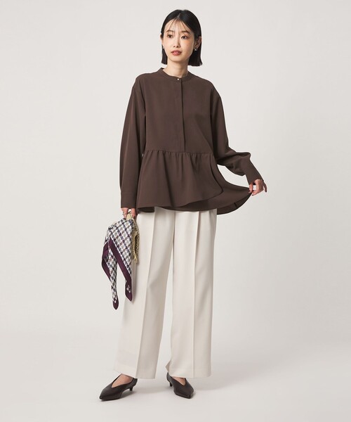 green label relaxing(グリーンレーベルリラクシング)の「ツイル ペプラム ブラウス マシンウォッシャブル ストレッチ(シャツ/ブラウス・レディース・ネイビー/ブラウン/ベージュ・FREE)」の12枚目の写真