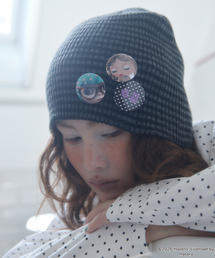 Unblend（アンブレンド）の「【Unblend】Blythe別注 オリジナル缶バッチ付き ボーダー ニットビーニー（ニットキャップ/ビーニー）」