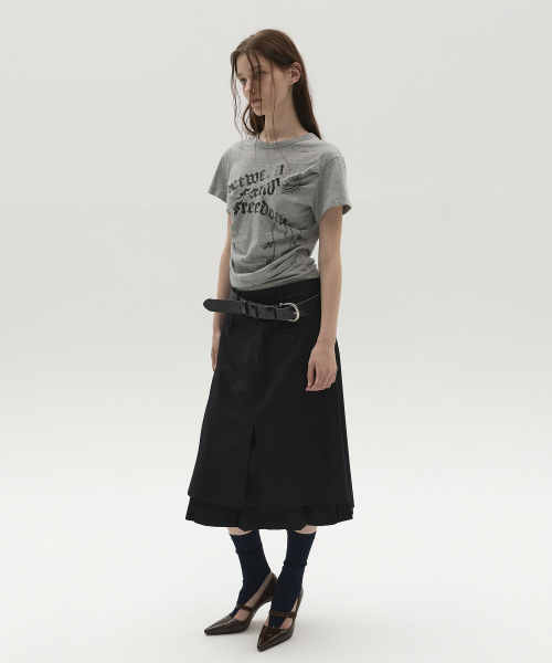 LCDC TM(エルシーディーシーティーエム)の「DART-DETAIL GRAPHIC TEE (MELANGE GREY)(Tシャツ/カットソー・レディース・その他・SMALL/MEDIUM)」の2枚目の写真