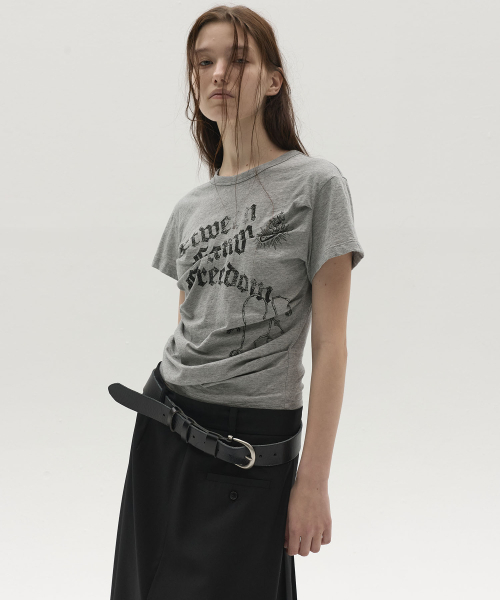 LCDC TM(エルシーディーシーティーエム)の「DART-DETAIL GRAPHIC TEE (MELANGE GREY)(Tシャツ/カットソー・レディース・その他・SMALL/MEDIUM)」の5枚目の写真