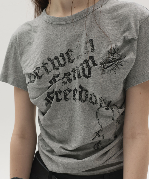 LCDC TM(エルシーディーシーティーエム)の「DART-DETAIL GRAPHIC TEE (MELANGE GREY)(Tシャツ/カットソー・レディース・その他・SMALL/MEDIUM)」の8枚目の写真