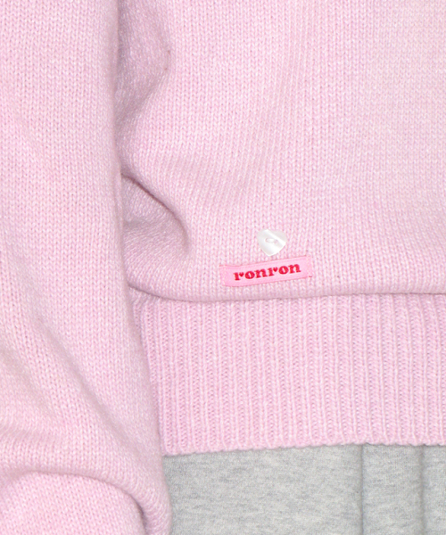RONRON（ロンロン）の「DAILY SOFT V NECK KNIT PINK（ニット/セーター・レディース・その他・FREE）」の2枚目の写真