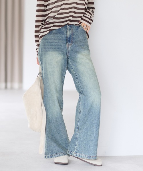 gossara(ゴサラ)の「【gossara 脚長効果あり◎】セミフレアデニムパンツ(デニムパンツ・レディース・ブルー系その他/ライトブルー・SMALL/MEDIUM)」の1枚目の写真