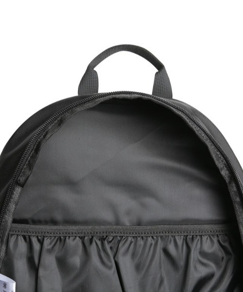 NOIAGO(ノイアゴ)の「◇NOIAGO◇ブランド直輸入正規品/ナイロン製デイリーバックパック nylon daily backbpack(バックパック/リュック・レディース・ブラック/ライトグレー・FREE)」の8枚目の写真